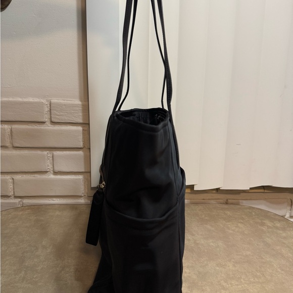 Kate Spade Chelsea Tote - Picture 2 of 4